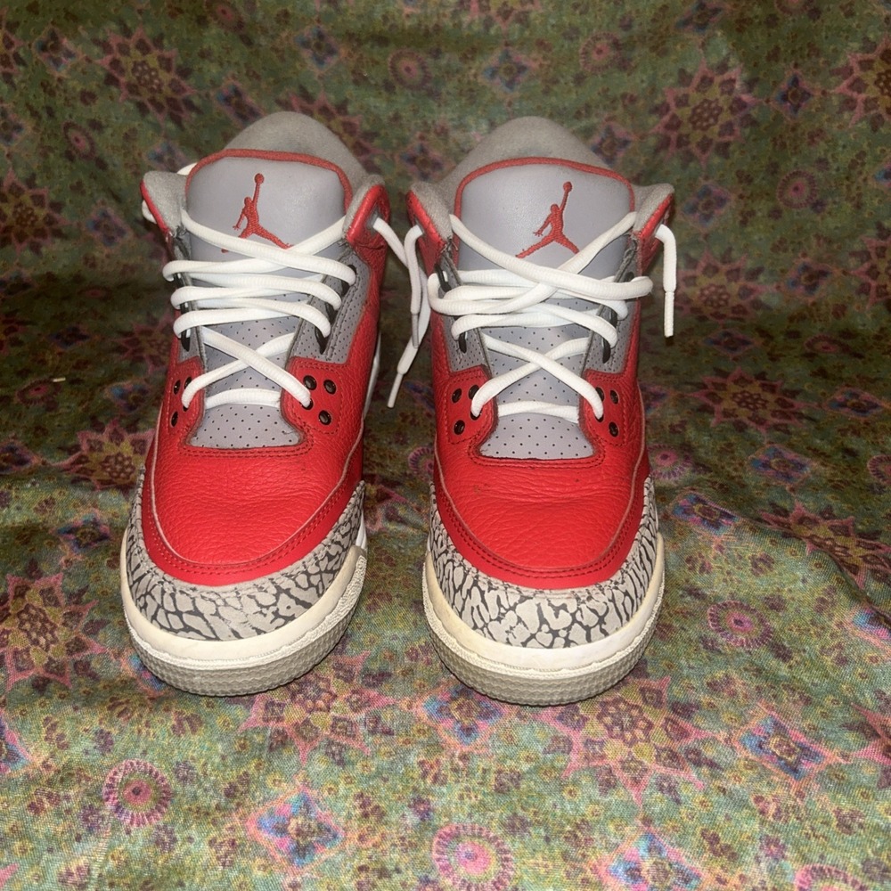 Air Jordan Size Y7 Red And Concrete Very Clean Sharp Looking Shoes